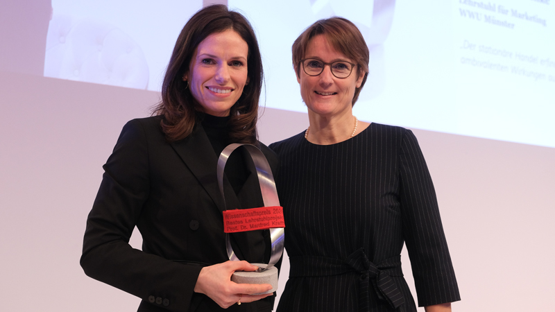Dr. Mirja Kroschke und Susanne Sorg (EK Servicegroup) Bestes Lehrstuhlprojekt 2020
