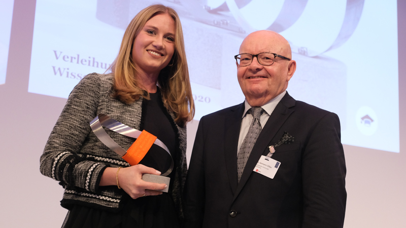 Nina Kniggendorf und Prof. Dr. Hermann Diller (Universität Erlangen-Nürnberg) Beste Masterarbeit